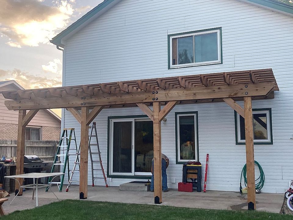 2nd image of 402 S 8th St