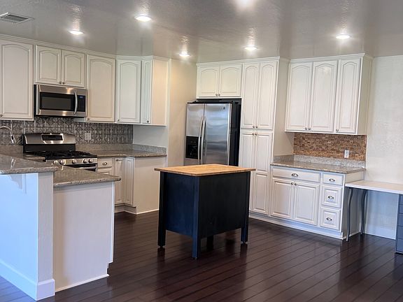 4th image of 104 Diamond Dr