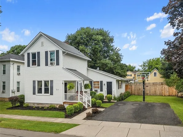 37 Augustus St, Auburn, NY 13021