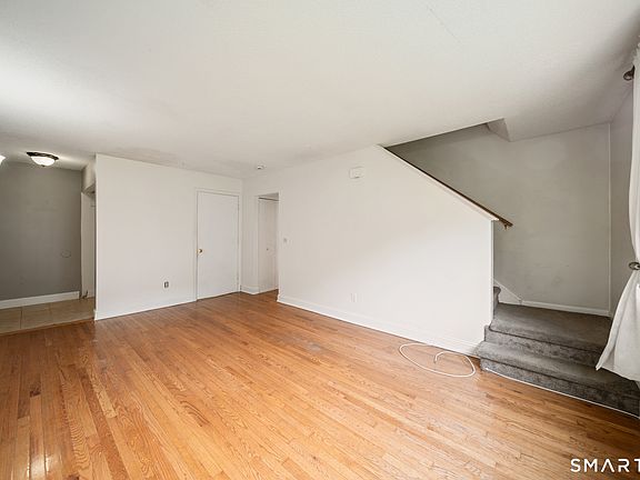 5th image of 173 Kaynor Drive #E