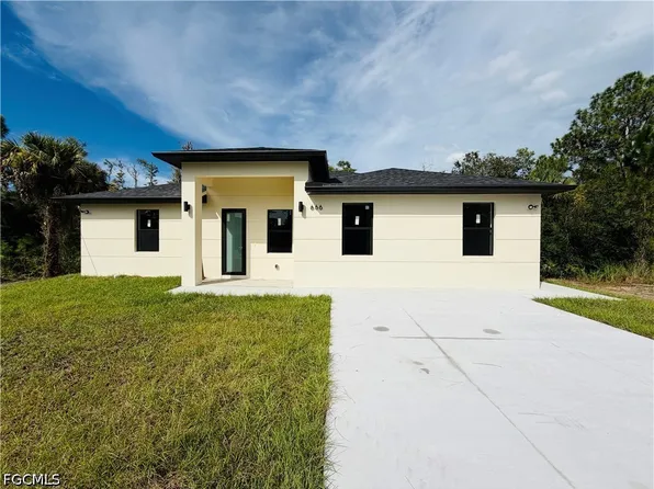 666 Topeka Ct, Lehigh Acres, FL 33972