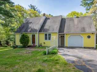 80 Jb Dr, Marstons Mills, MA 02648