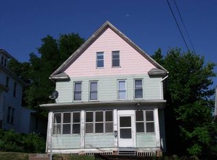 705 1/2 25th St, Moline, IL 61265