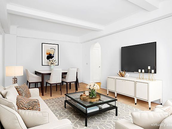 3rd image of 179 E 79th St APT 3D