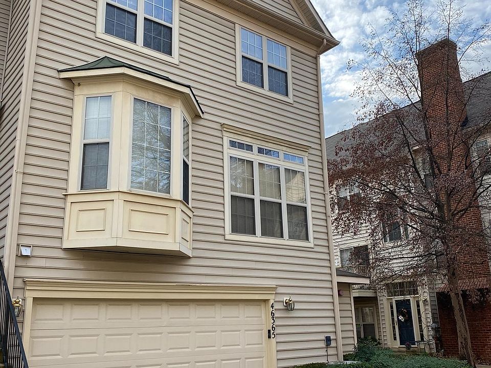 1st image of 46365 Utica Sq
