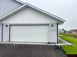 3109 Scotch Ln, Mankato, MN 56001