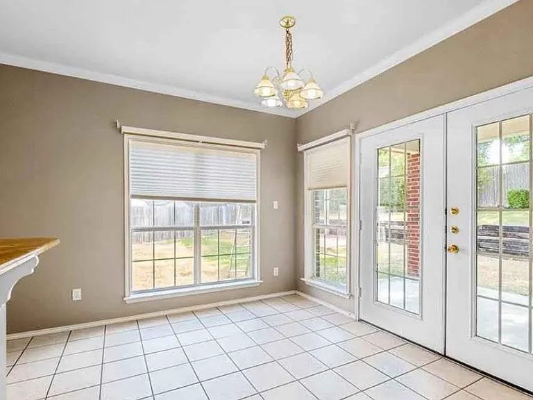 2416 Catawba Loop — Photo 13