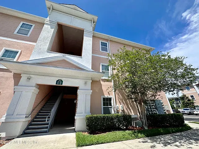 4908 Key Lime Dr #107 — Photo 2