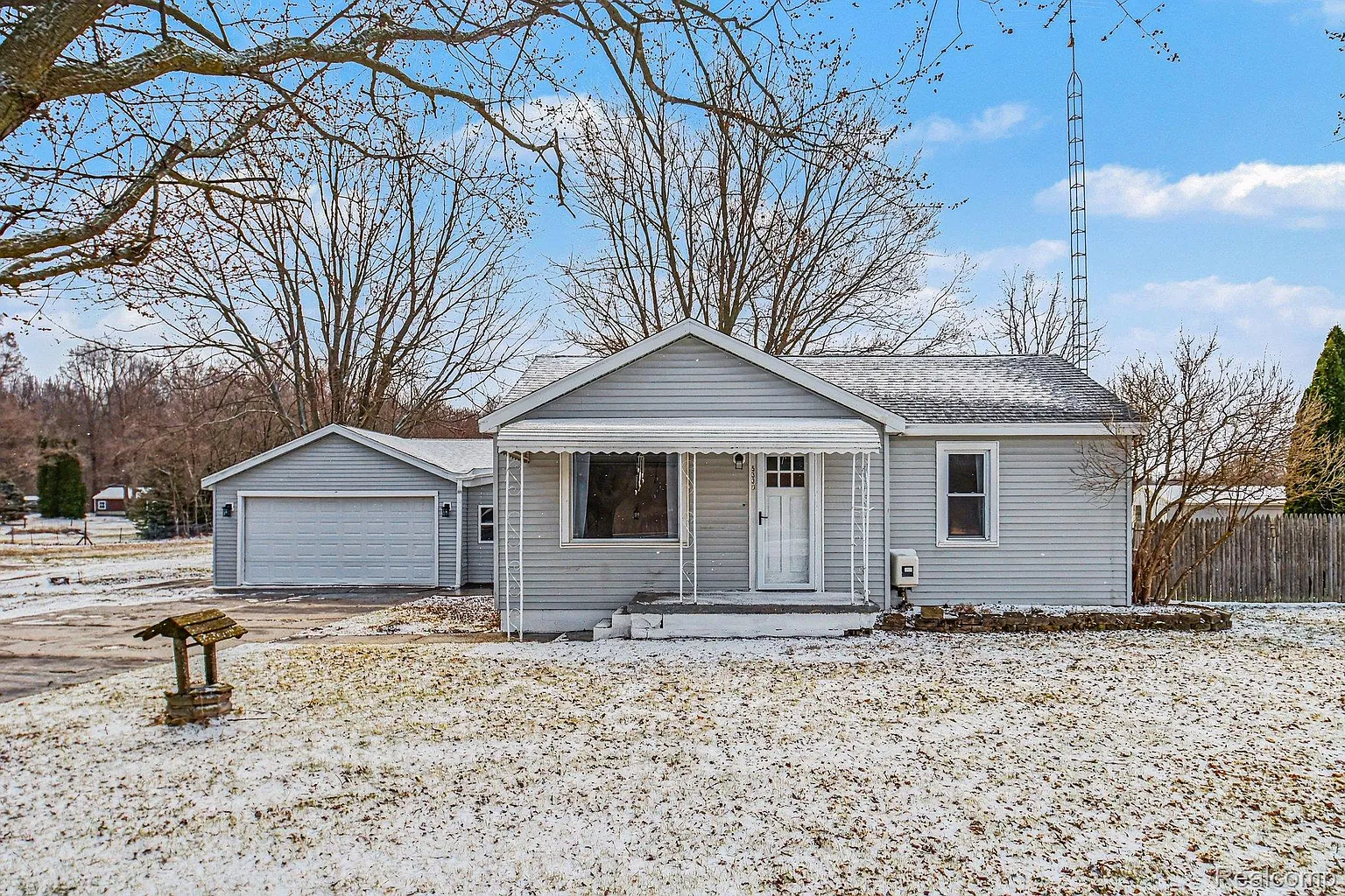 5330 E Vienna Rd photo 1