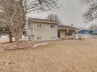 2933 Hanover Ave S, Moorhead, MN 56560