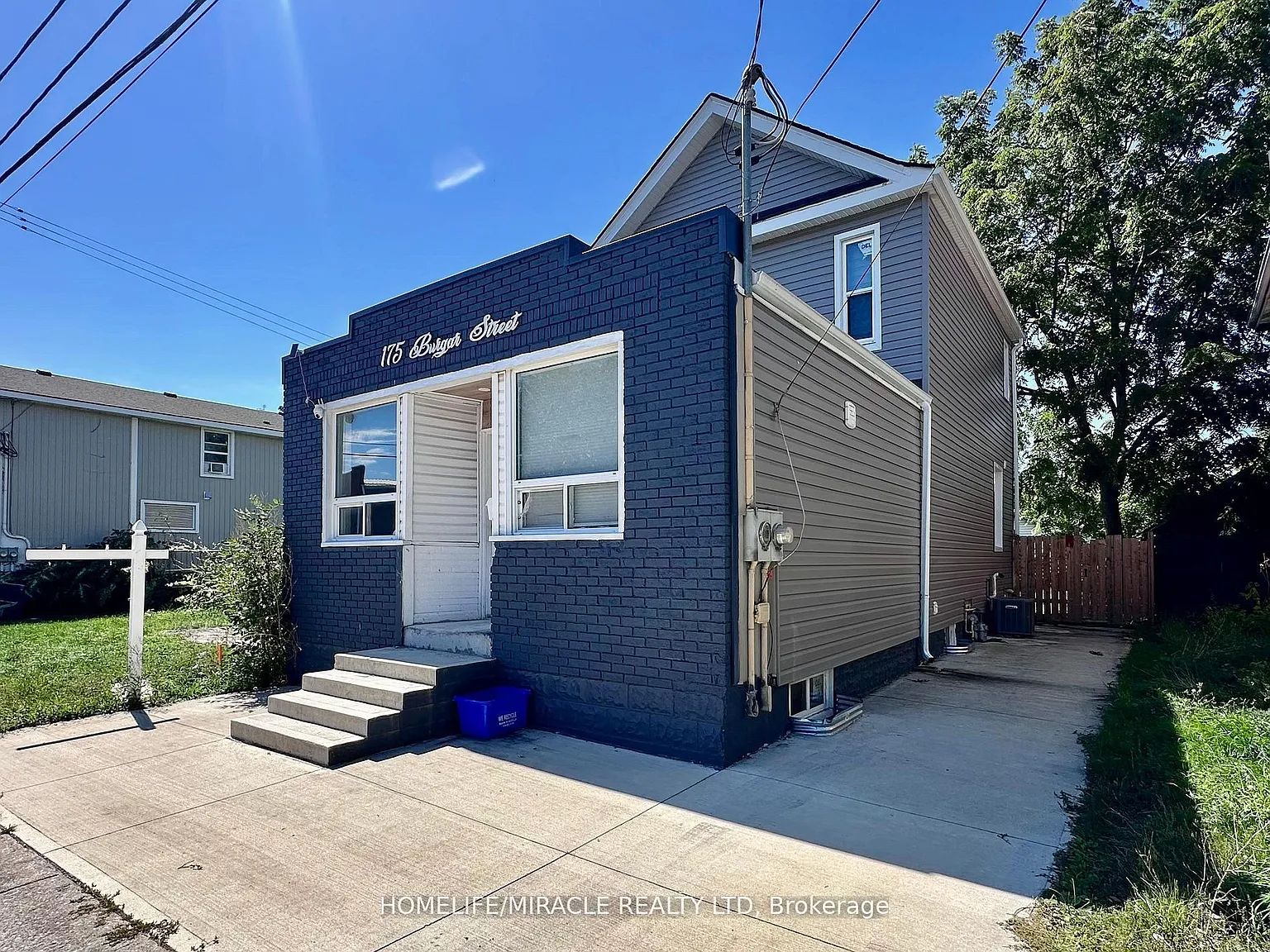 5 bed, $2,299 — Photo 1