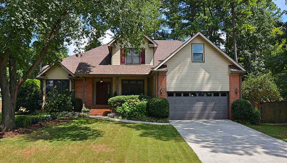 1st image of 1677 Longleaf Dr NW