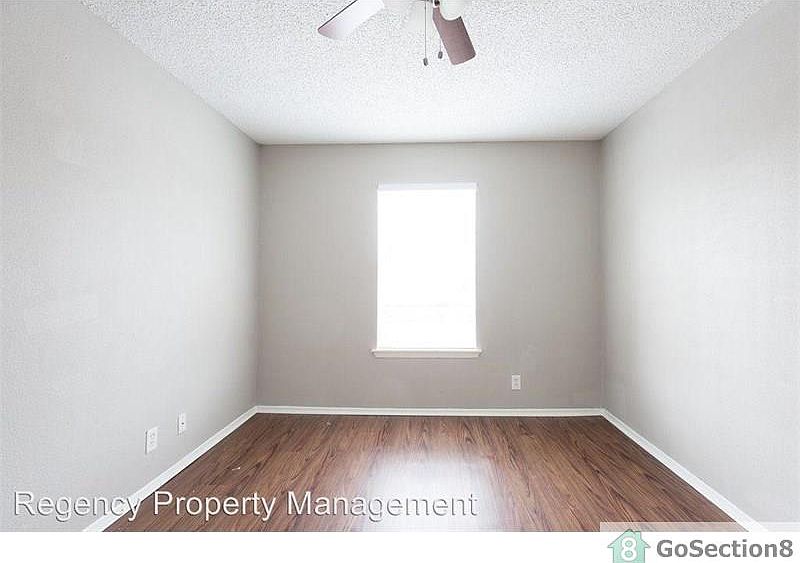 2nd image of 3518 Grant Ave APT 323