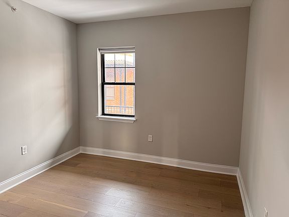 4th image of 52 Imlay St #11521195