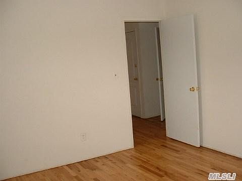 5th image of 82 Washington Ave APT 1