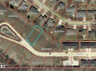 304 27th Ave S, Clear Lake, IA 50428