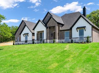 1023 Glenoaks Dr, Weatherford, TX 76088