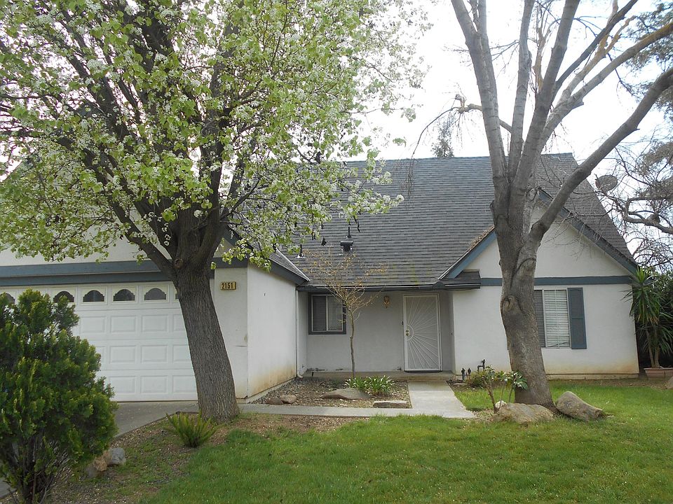 1st image of 2151 E Cromwell Ave