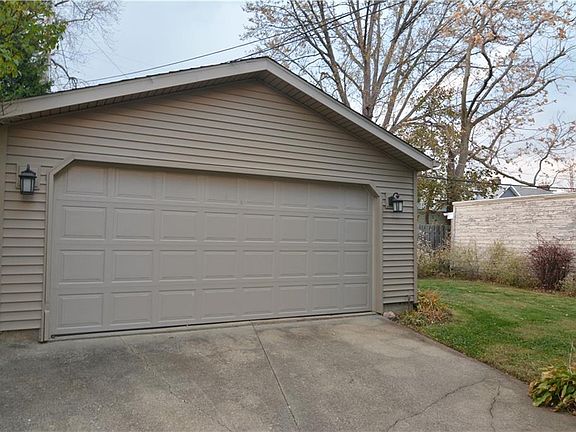 3rd image of 1264 Hathaway Ave