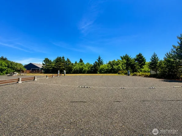 365 N Wynoochee Drive SW, Ocean Shores, WA 98569