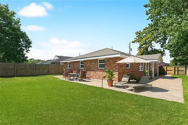 7825 Dorsett Dr — Photo 16