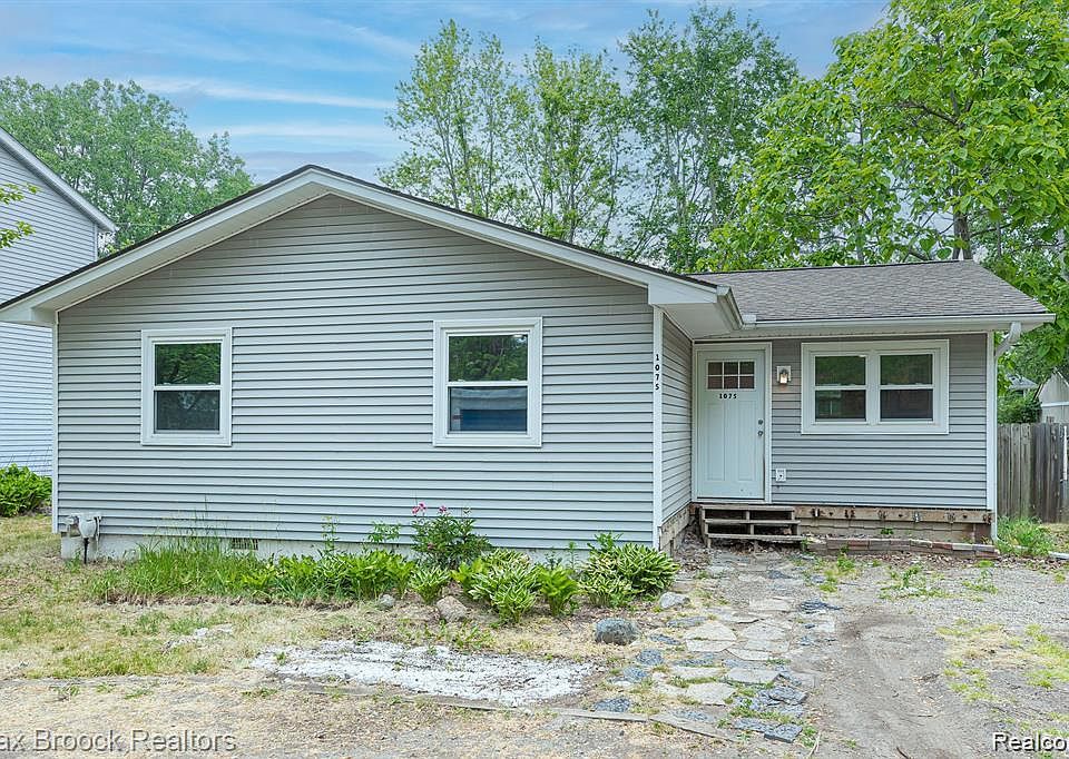 1st image of 1075 Seabury Dr