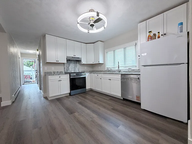 35 Eliot St #35 — Photo 3