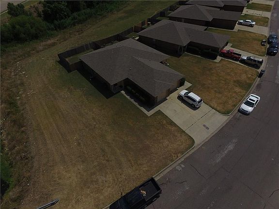 5th image of 3605 Hulen Park Cir