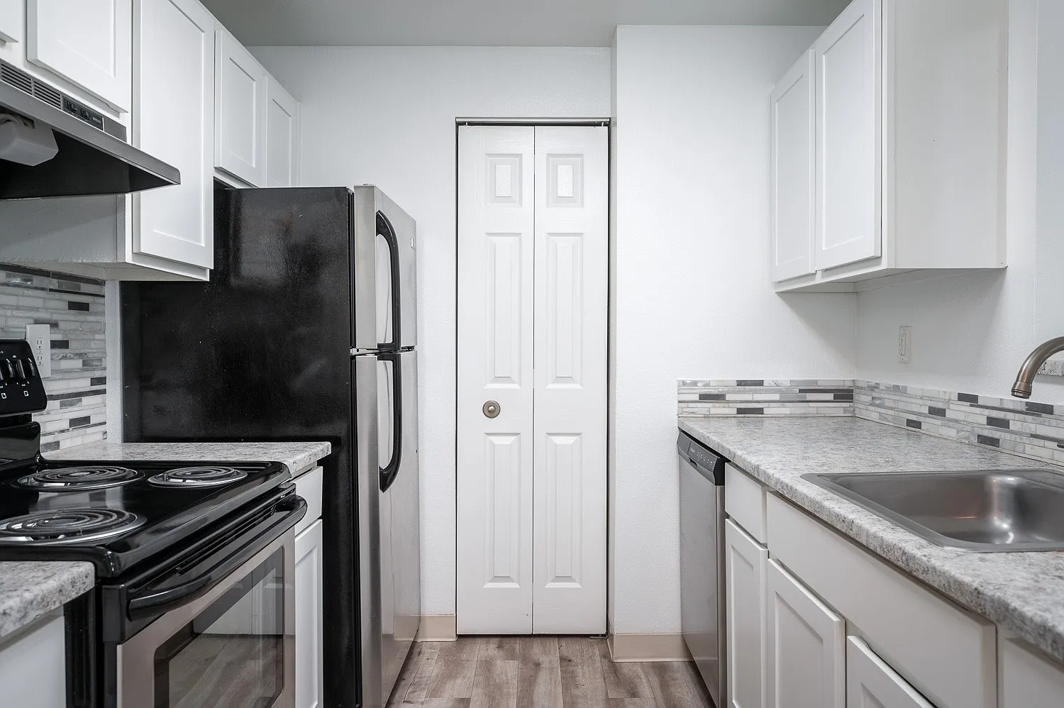 Riverwood Heights Apartments — Photo 2