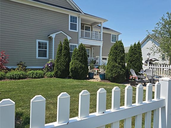 2nd image of 3212 Conservancy Dr