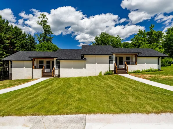 910 Windlau Ct, Maryville, TN 37804