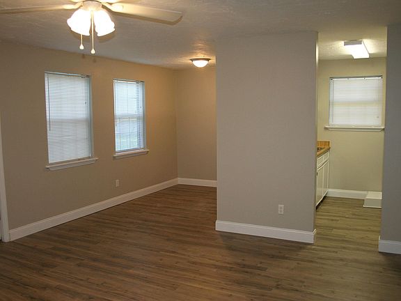 2nd image of 3217 Nekoma Ln APT A