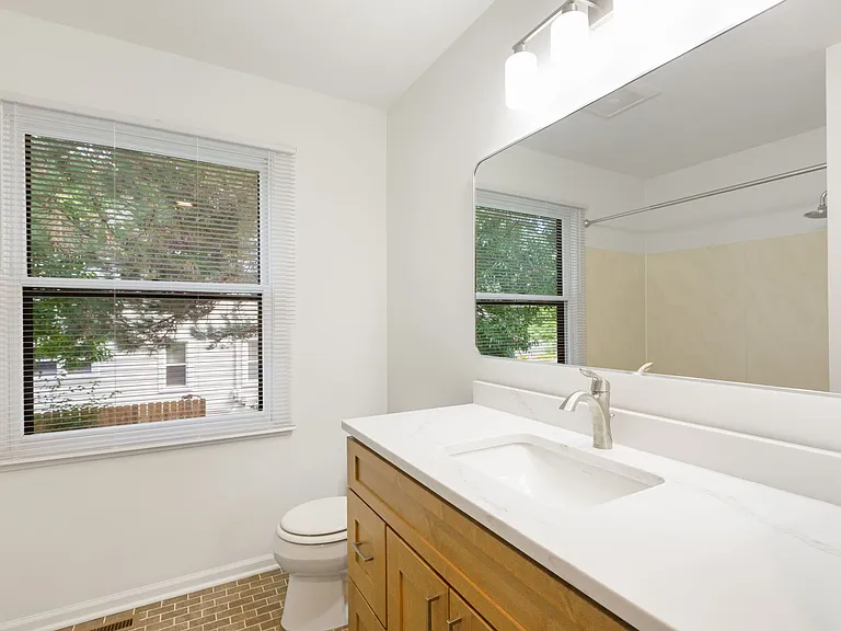 620 Hough St #A — Photo 13