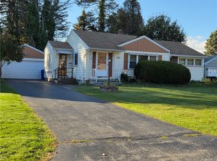 103 Lynette Dr, Rochester, NY 14616