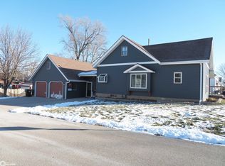 1613 W Main St, Marshalltown, IA 50158