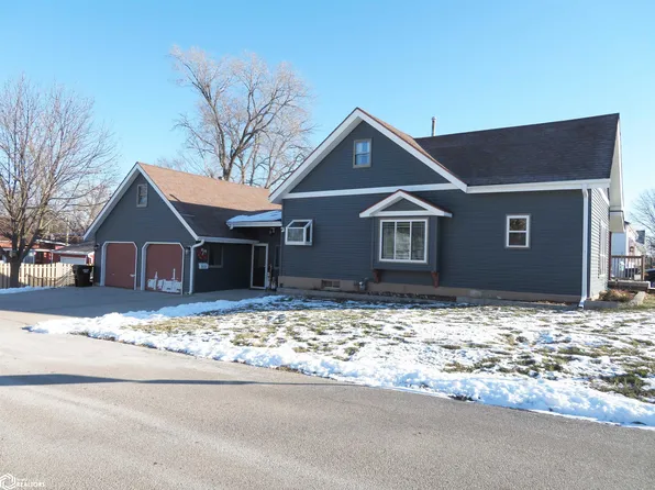 1613 W Main St, Marshalltown, IA 50158