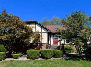 115 Wooded Falls Rd, Middletown, KY 40243