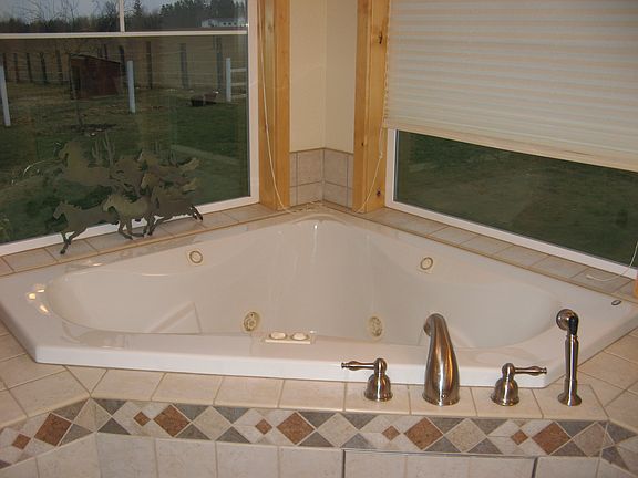 jetted tub