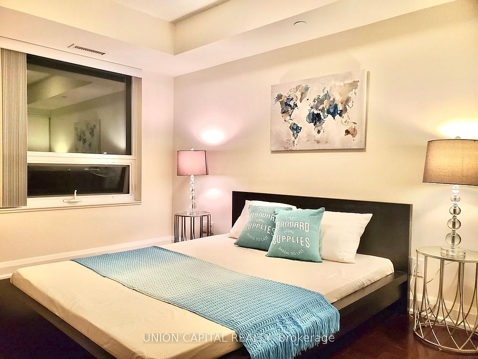 1st image of 1 Uptown Dr #910