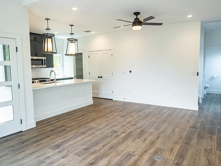 1711 Tillery St — Photo 8