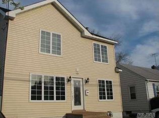 186 Lincoln St, Elmont, NY 11003