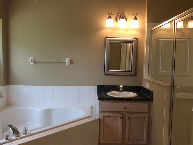 636 Darkwood Ave — Photo 9
