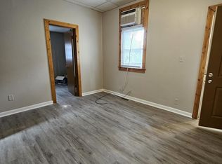 602 W Mill St APT 1, Bloomington, IL