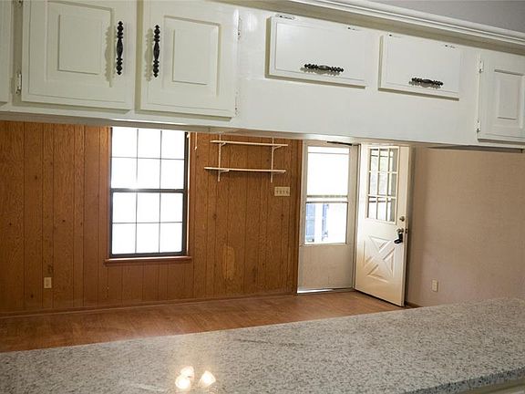4th image of 1001 Rachel B Scott Prior Grove St