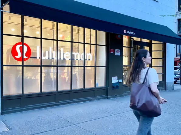 140 West 69th Street image 16 of 22