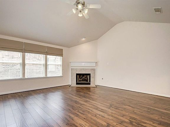 4th image of 10314 Glenfield Park Ln