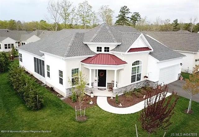 1st image of 5 Chapel Hill Ct