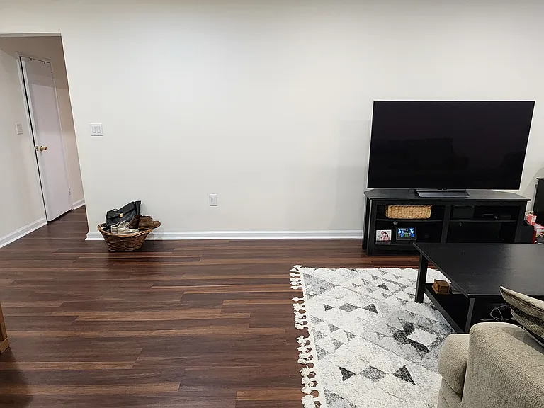 860 E Broadway #6J — Photo 9