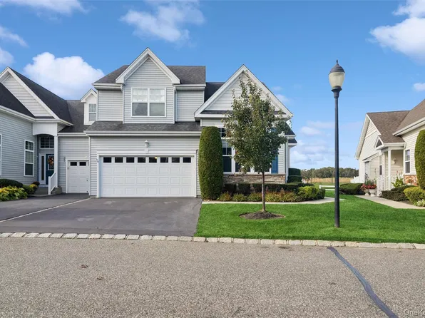 146 Augusta Drive, Medford, NY 11763