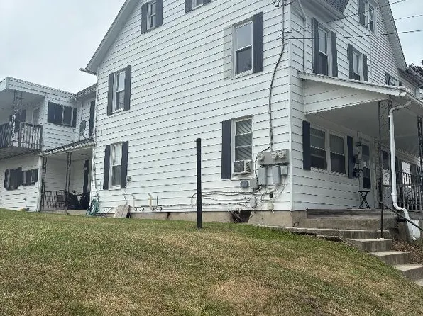250 S Front St Floor 2, Coplay, PA 18037